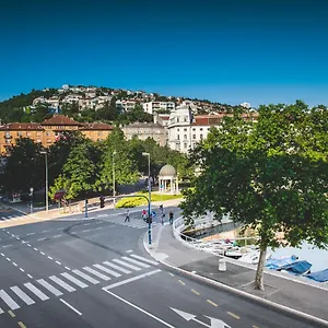 Appartement Deluxe Apartments&rooms Revis, Rijeka